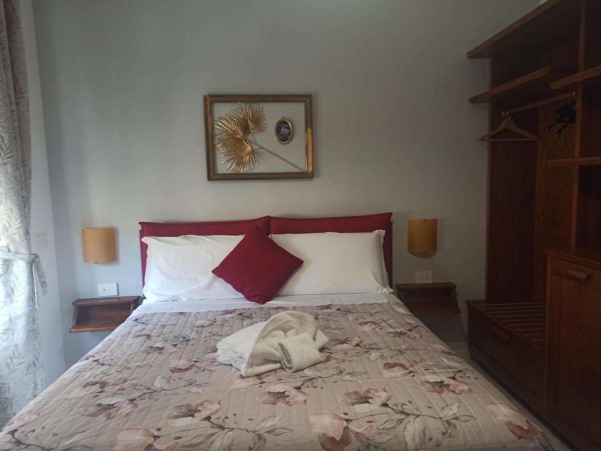 B&B Suite And Rooms San Giovanni Рим Экстерьер фото